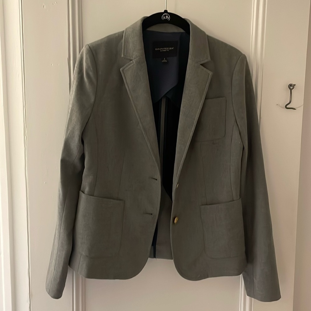 Banana Republic gray blazer